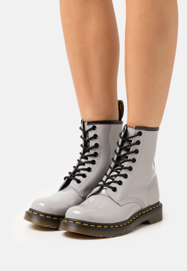 Grå Lamper Dr.martens Norge 1460 Ankelstøvletter Med Snøring
