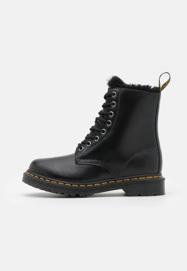 Sorte Dr.martens Norge 1460 Serena Ankelstøvletter Med Snøring