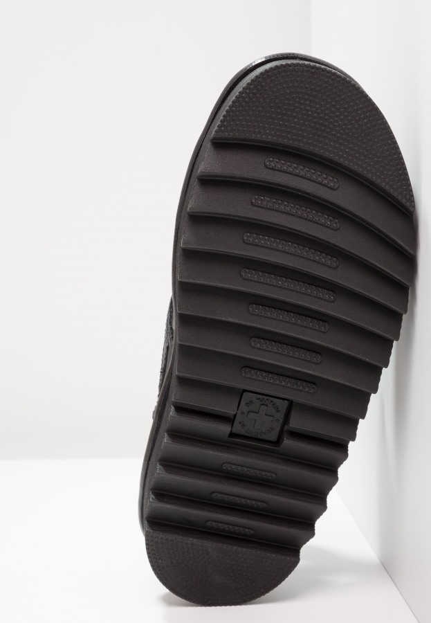 Dr.martens Norge Voss Platåsandaler Sorte