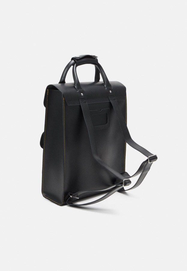 Svart Dr.martens Norge Ryggsekk Unisex Ryggsekk