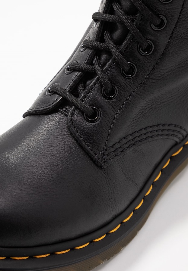 Dr.martens Norge Virginia Snørestøvler Svart