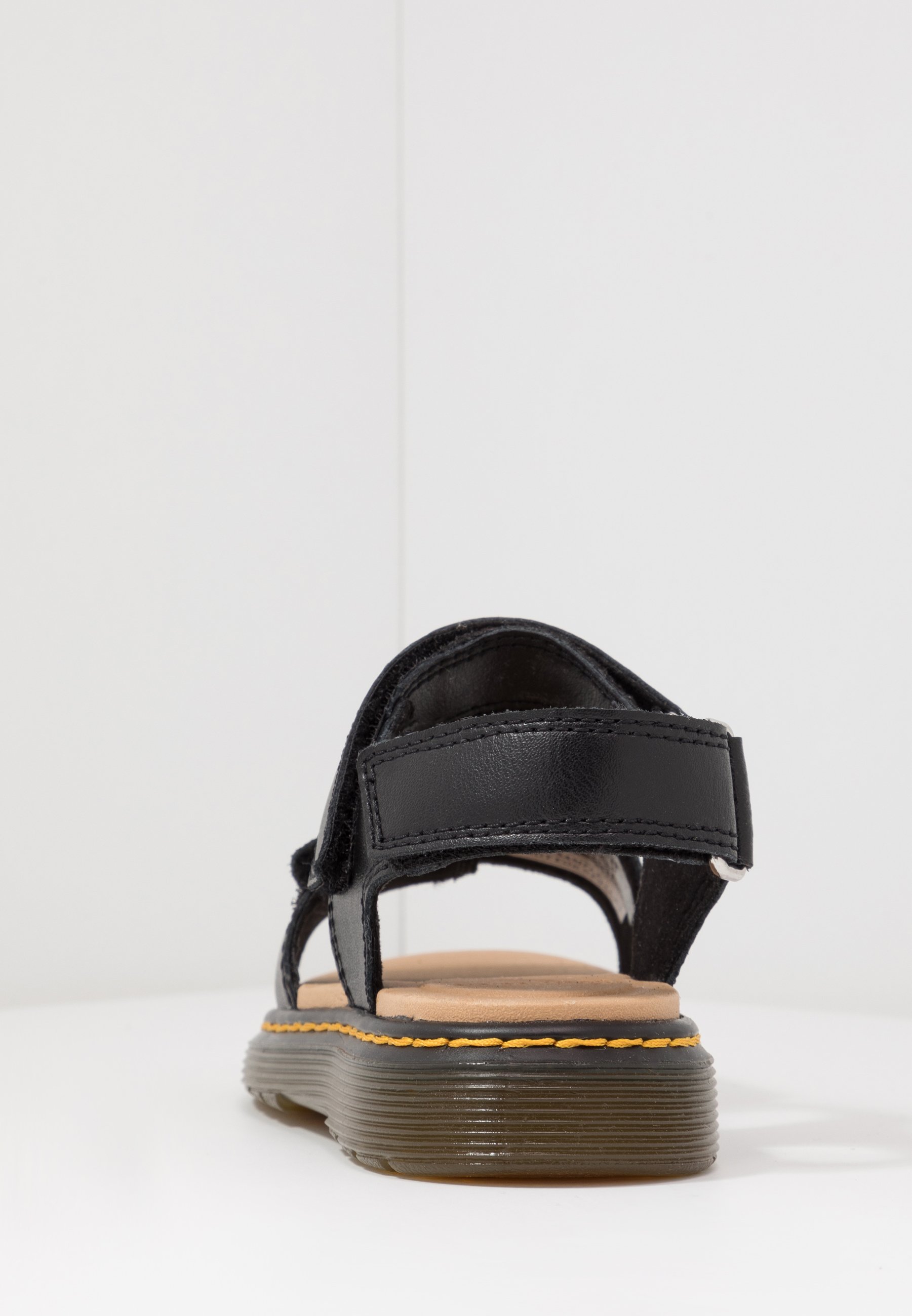 Romi Sandaler Dr.martens Norge Svart