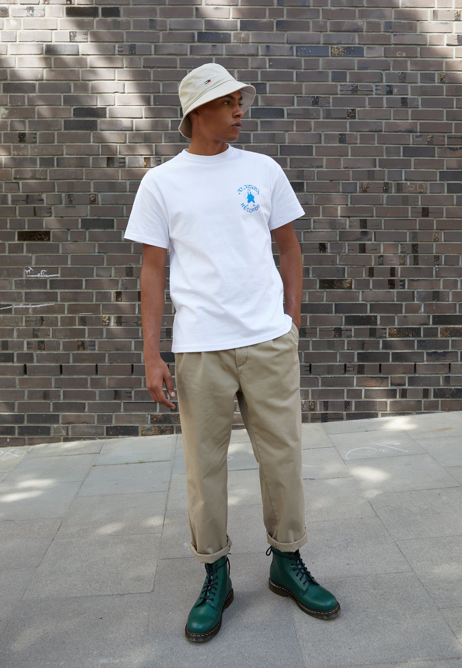 1460 Støvlett Med Snøre Ankelstøvletter Dr.martens Norge Grønn Glatt