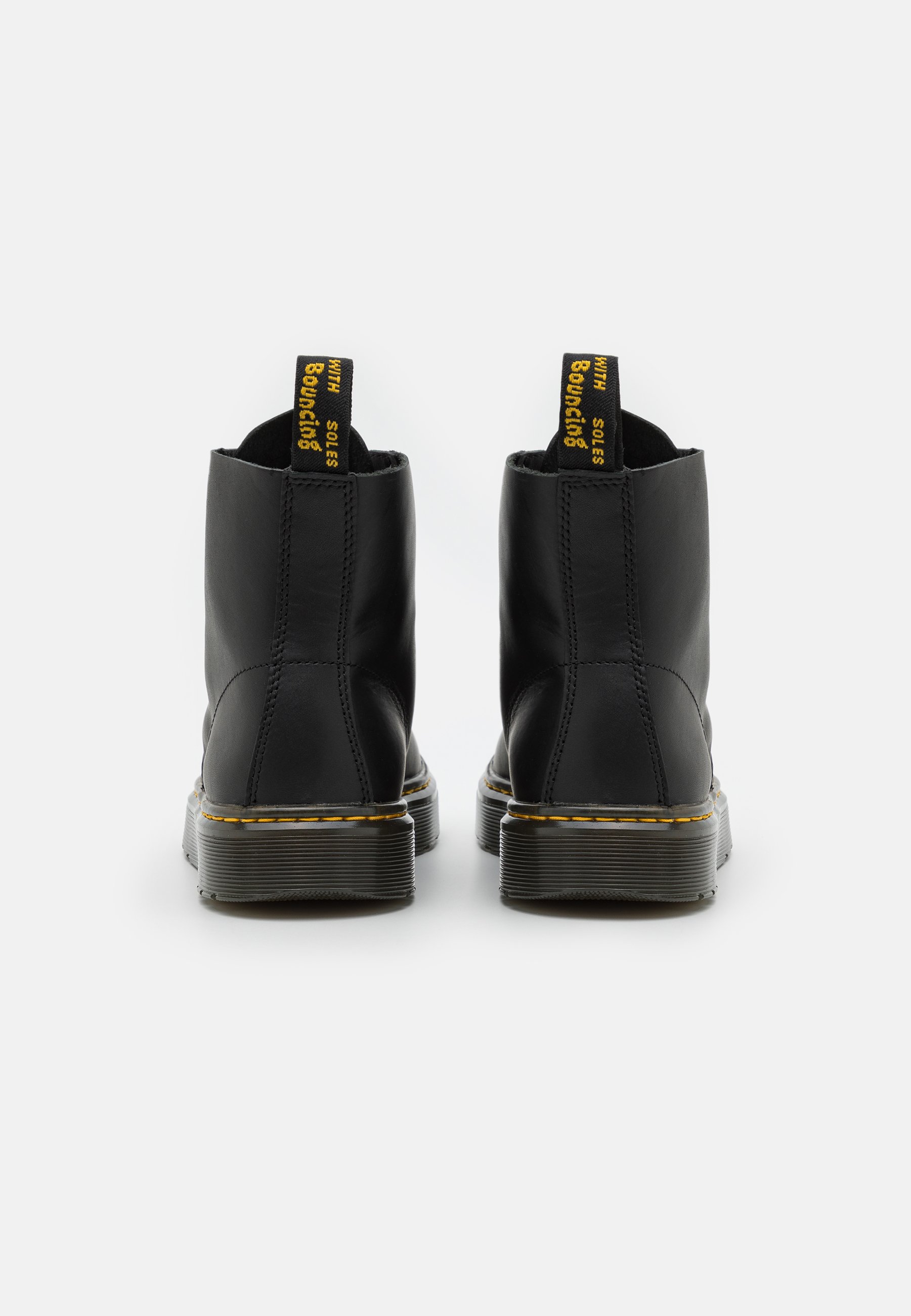 Svart Lusso Dr.martens Norge Thurston Chukka Unisex Ankelstøvletter Med Snøre